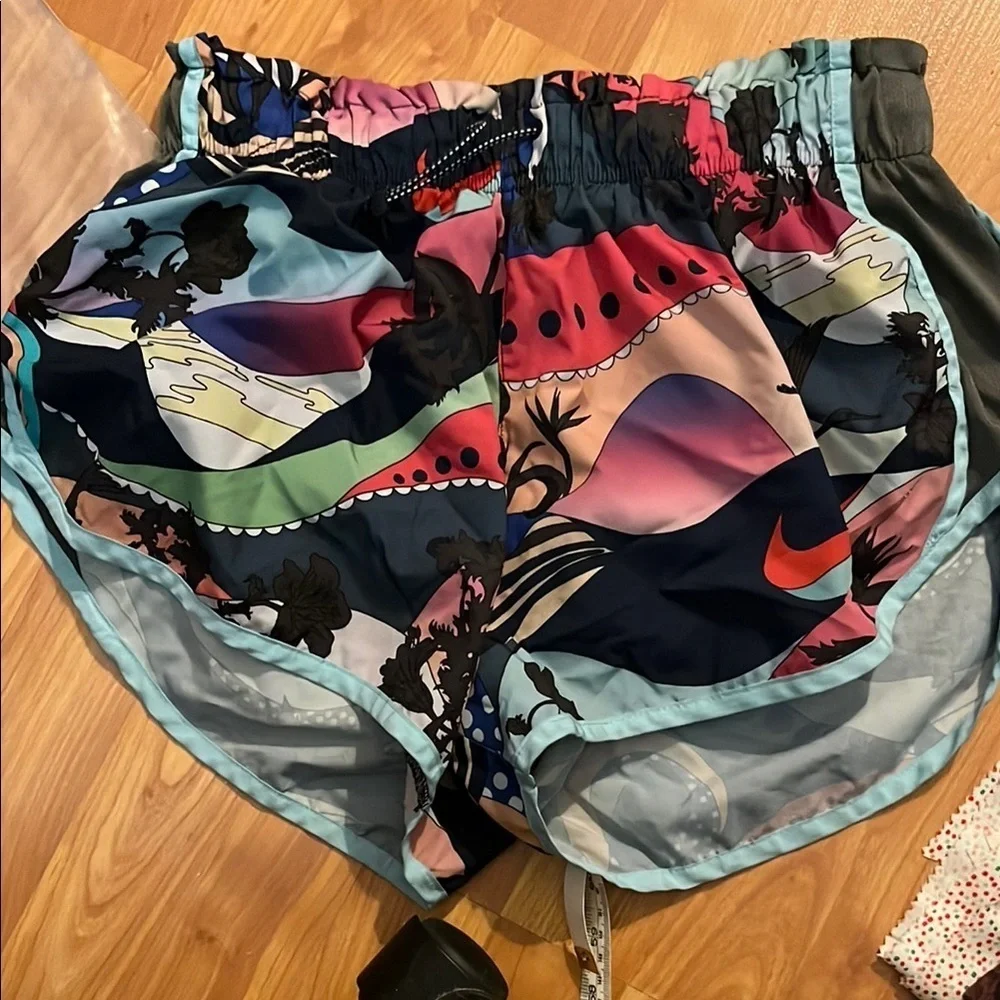 Nike Dry Fit Icon Clash Colorful Graphic Athletic Shorts Size L